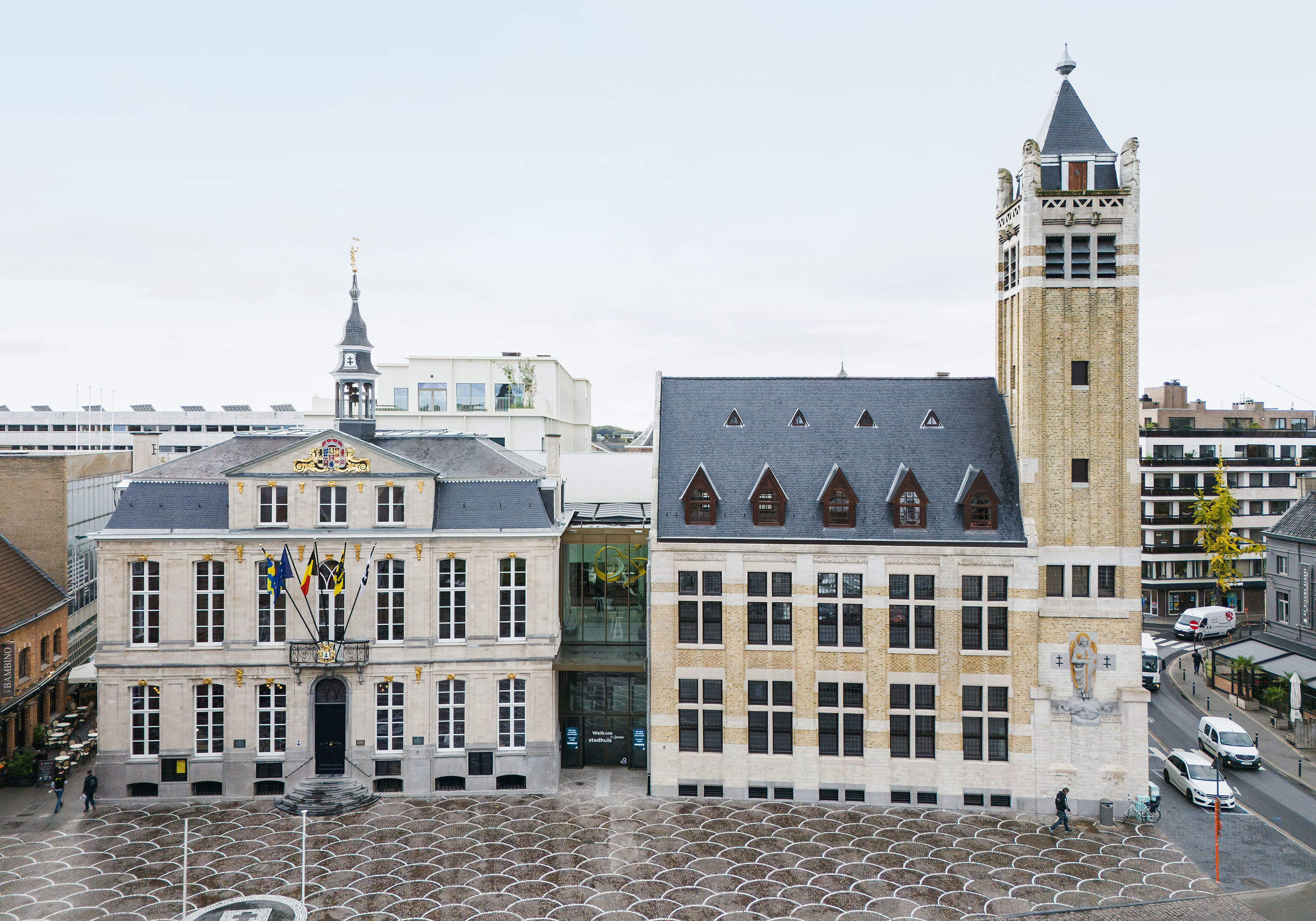 LOW LUCID B architecten Stadhuis Roeselare 01