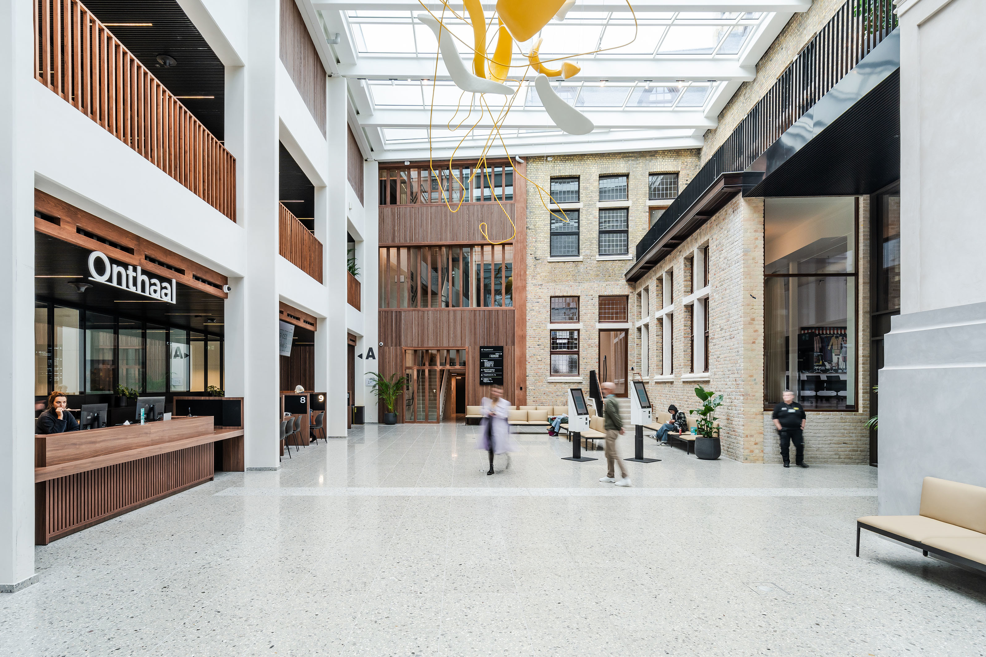 LOW LUCID B architecten Stadhuis Roeselare 20