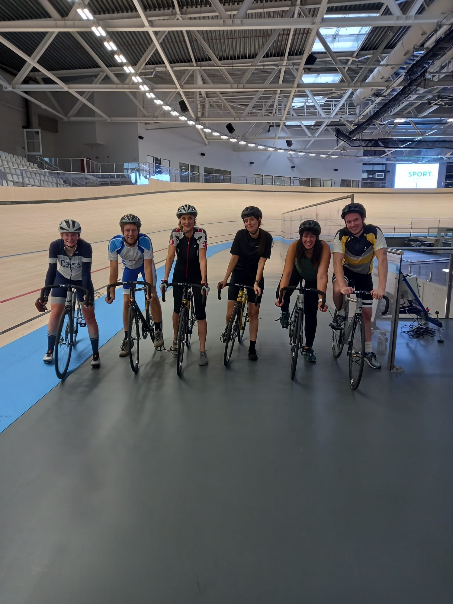 Teamfoto B inhuldiging Wielerdroom