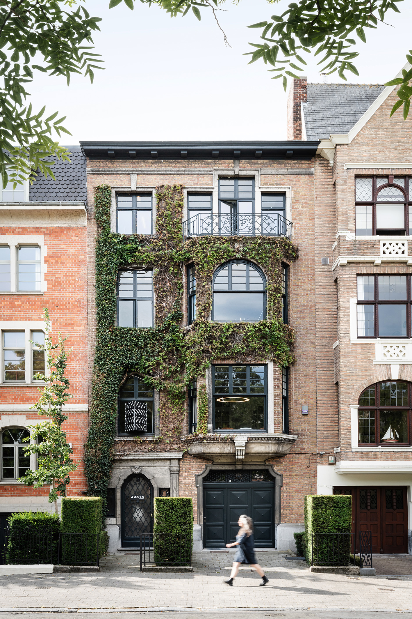 LOW LUCID Juxta kantoor 01