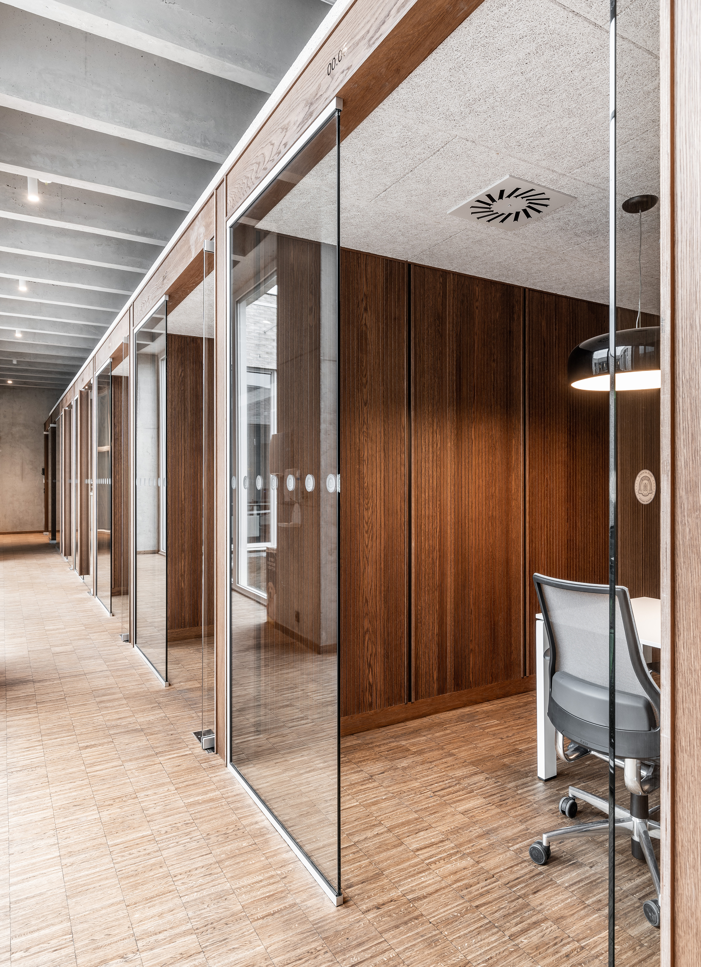 LUCID B bis politie Merksem 10