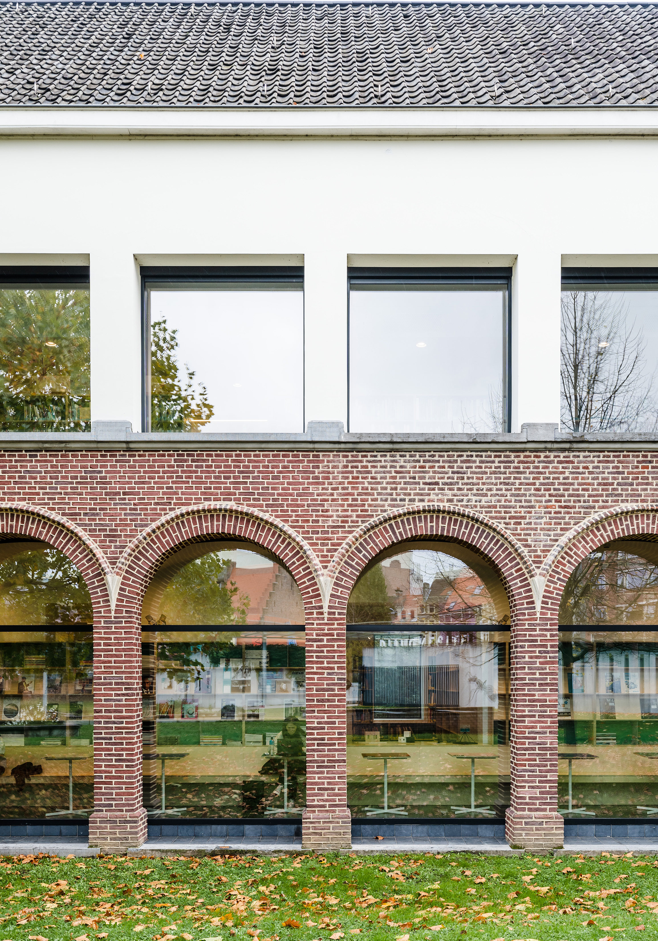 LUCID JUXTA kunstenbibliotheek 14