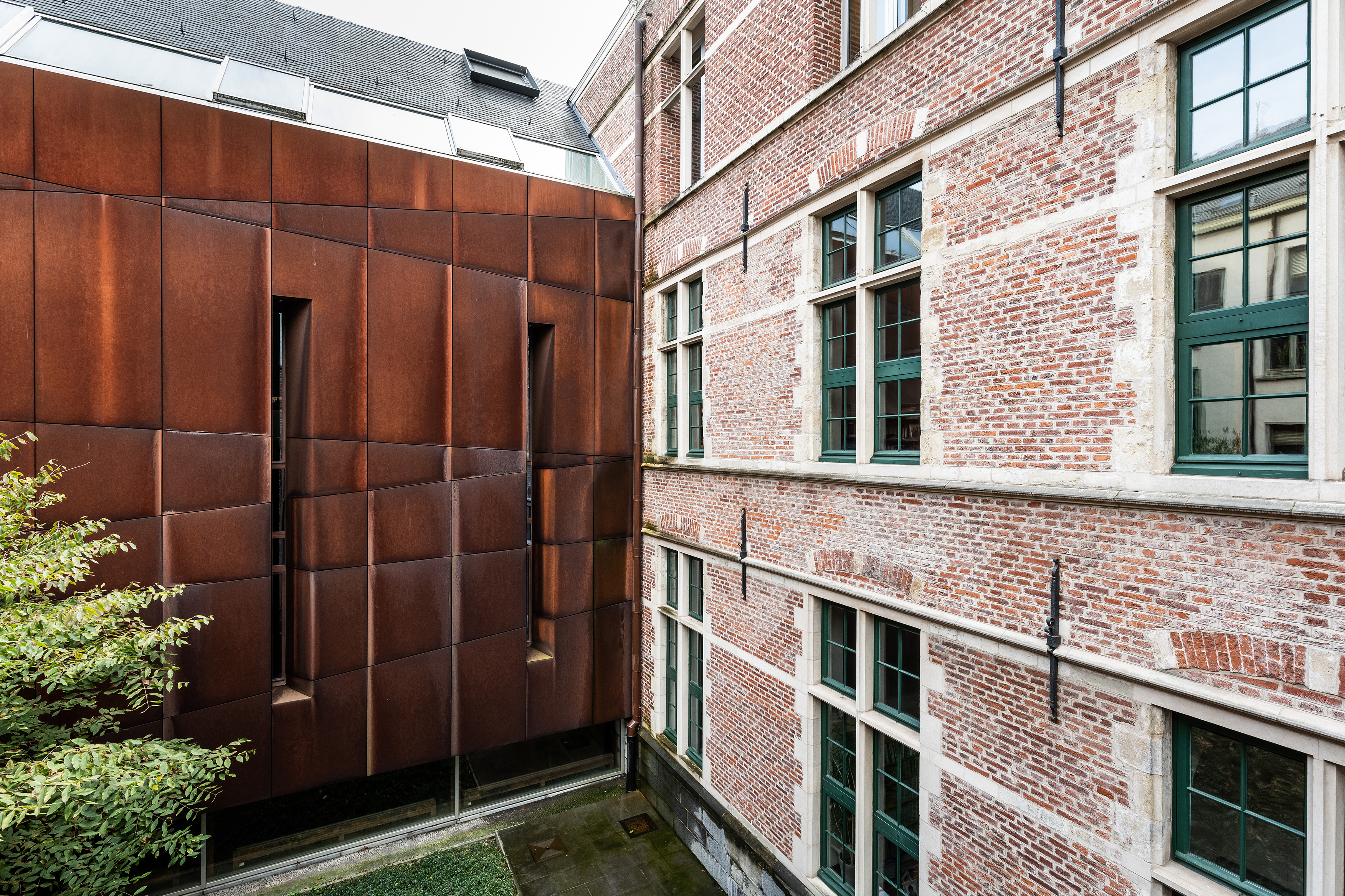 LUCID JUXTA rechtenfaculteit 32