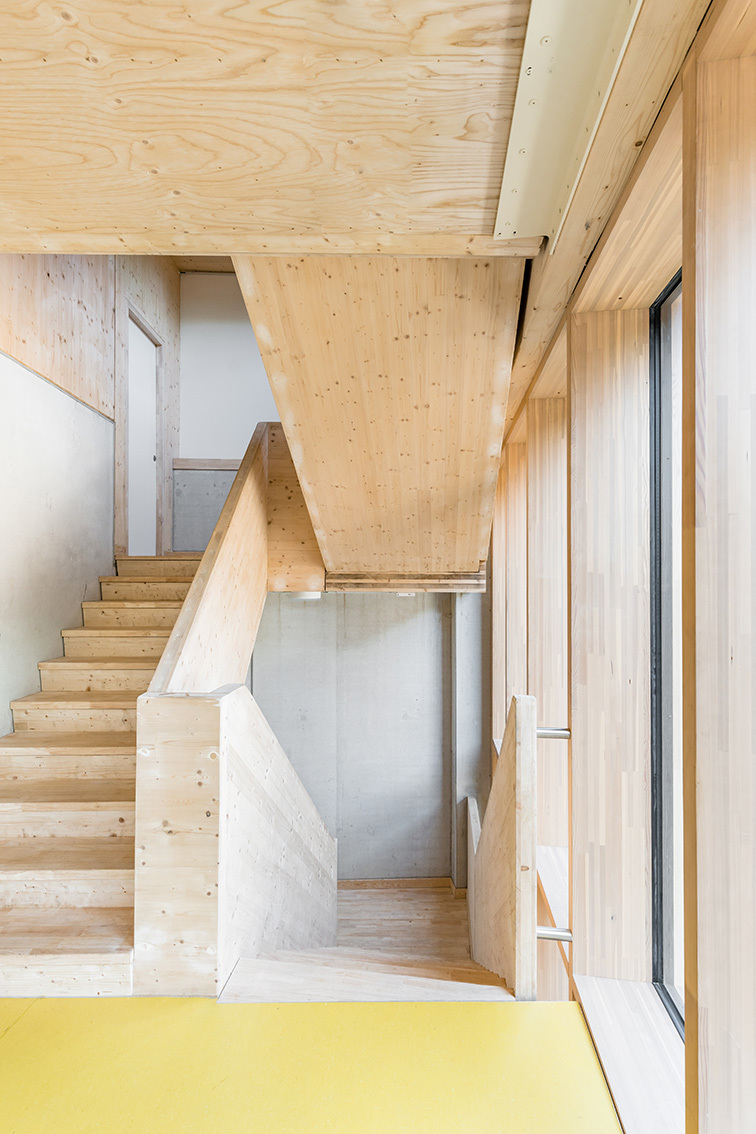 Lucid Mundo a 013 LOW