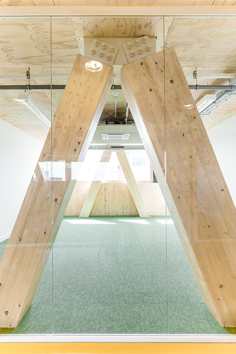 Lucid Mundo a 020 LOW