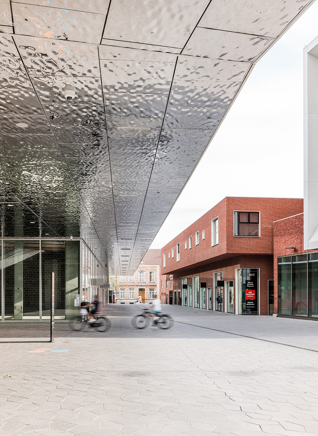 Lucid Turnova B 13 LOW