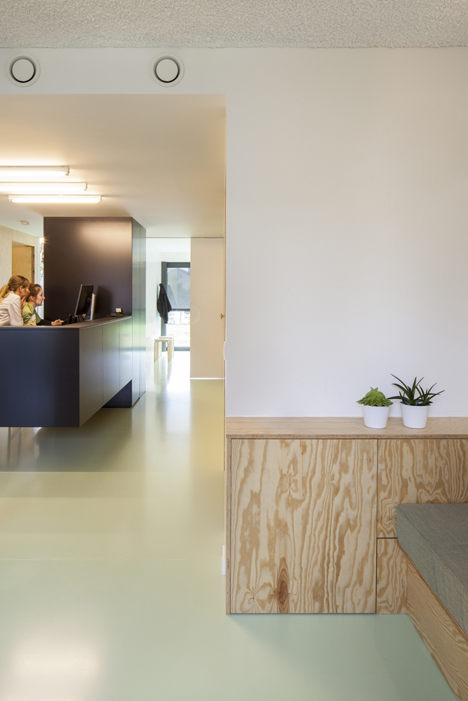 Dentists B Copyright Ilse Liekens 07