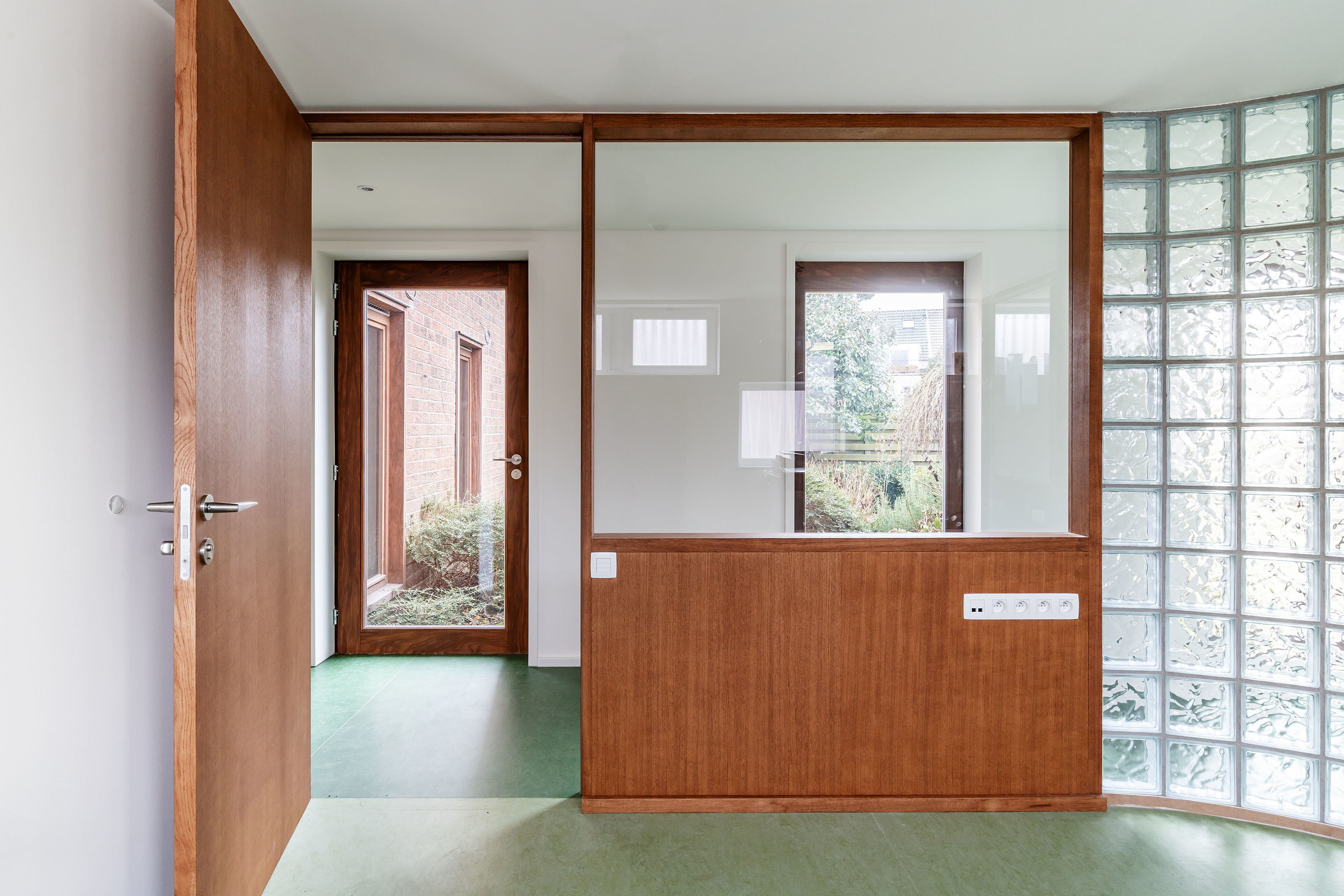 LOW LUCID B Bis dokter Schoten 07