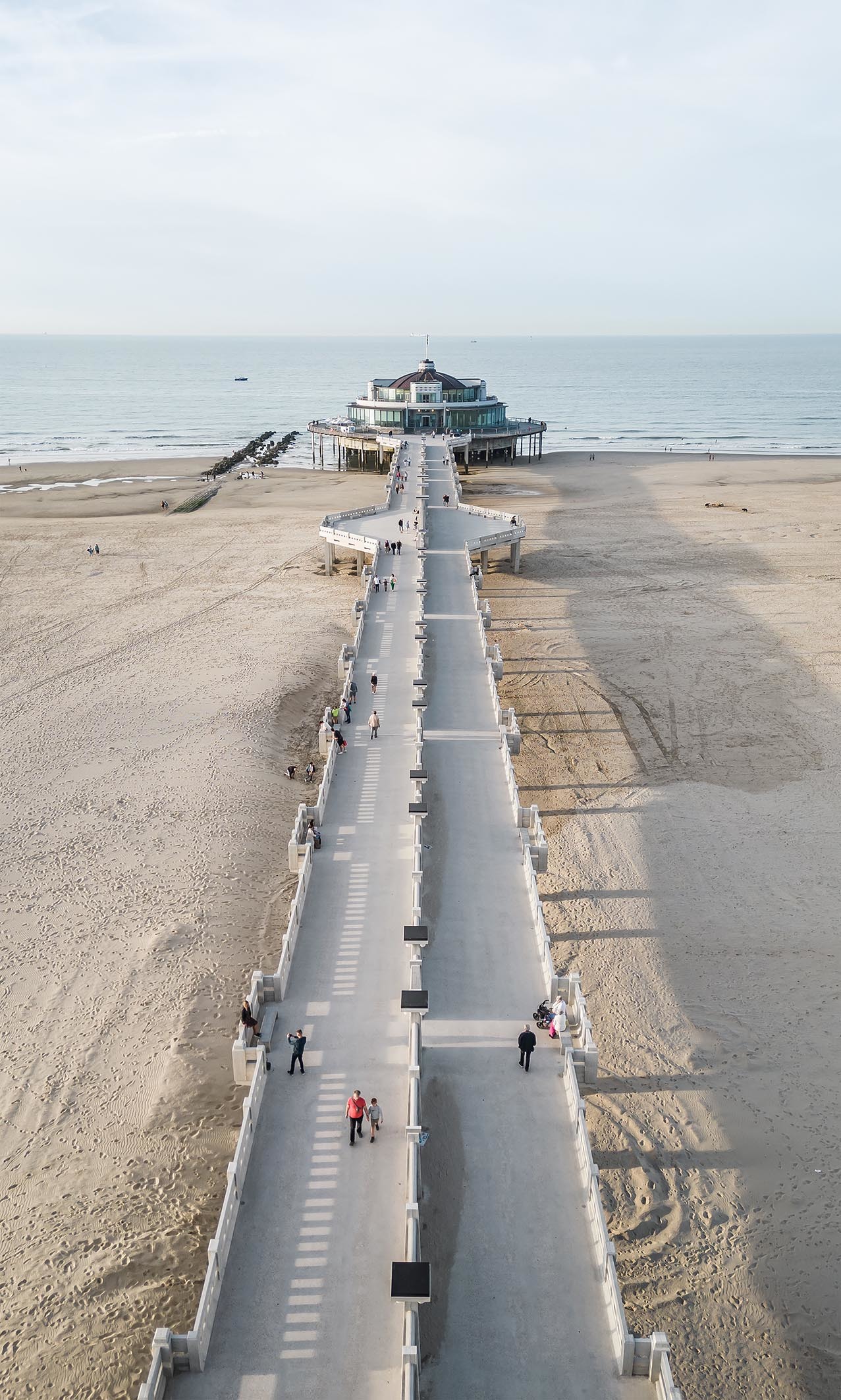 LOW LUCID B Juxta Pier Blankenberge 04