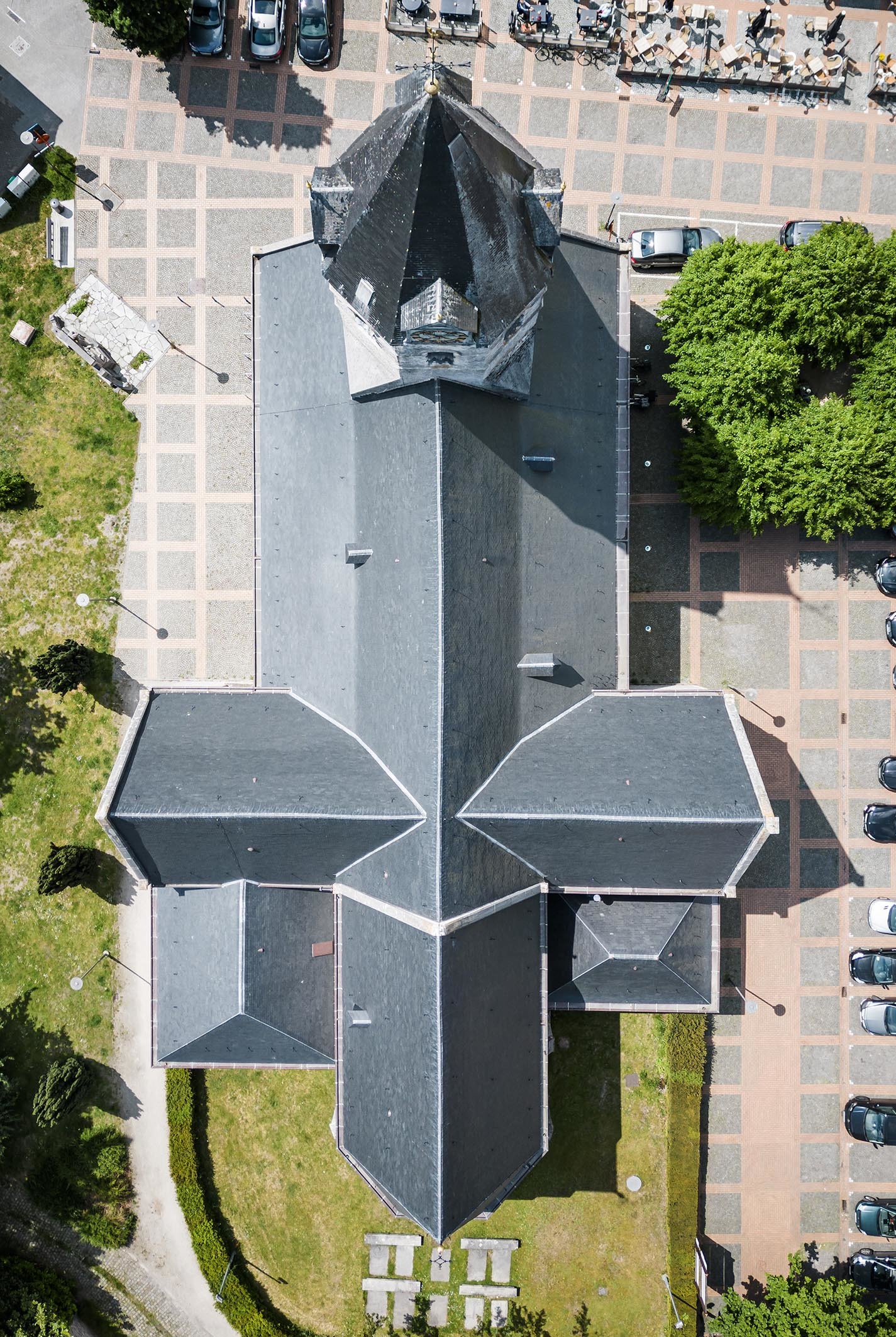 LOW LUCID B Juxta kerk Belsele 03