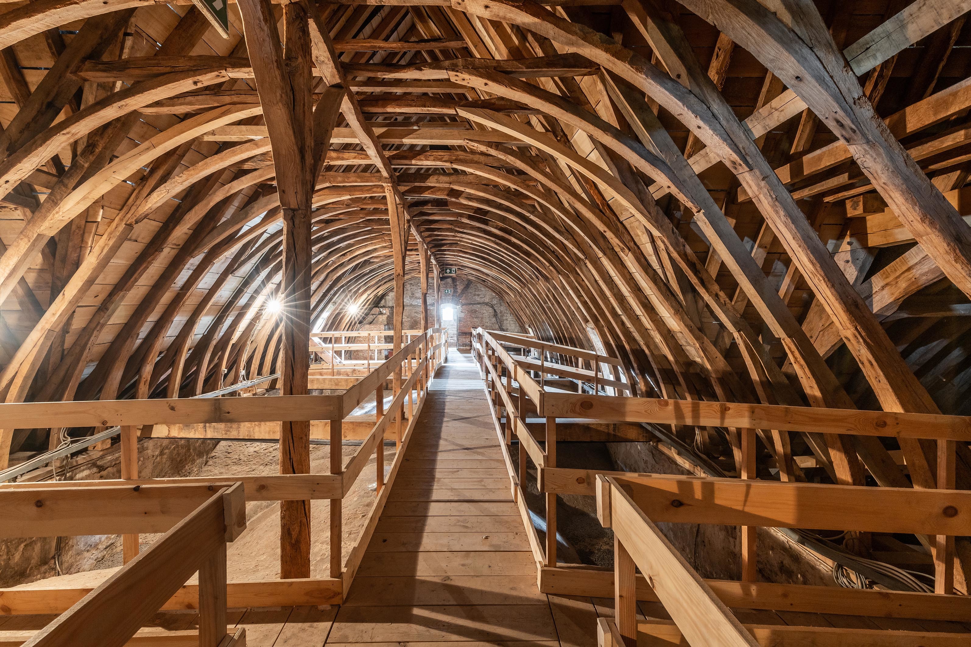 LOW LUCID B Juxta kerk Belsele 10