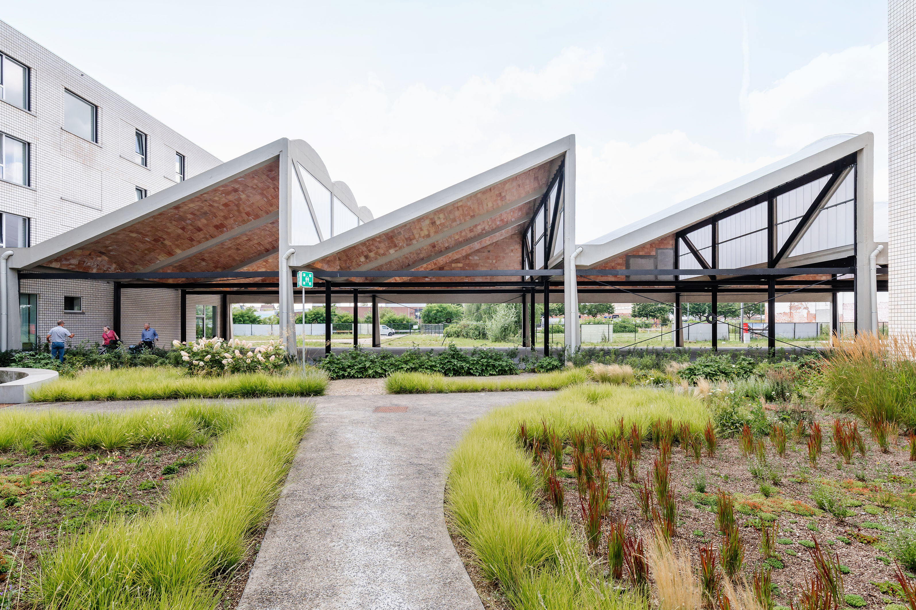 LOW LUCID B Juxta shedstructuur Aalst 07