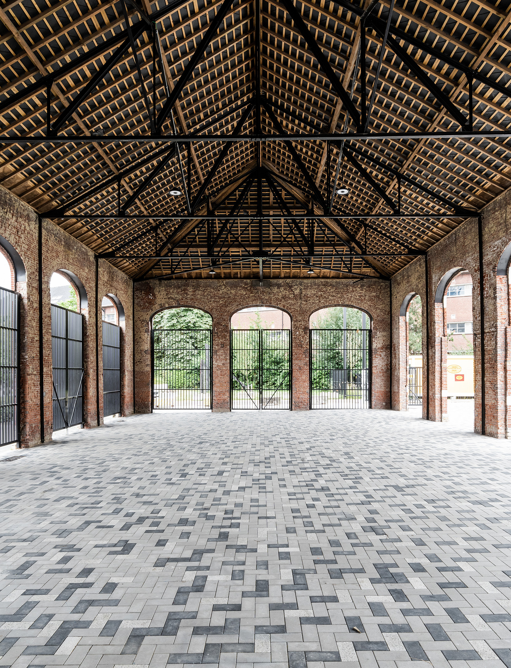 LOW LUCID B architecten Omgeving KT Adendermonde B18