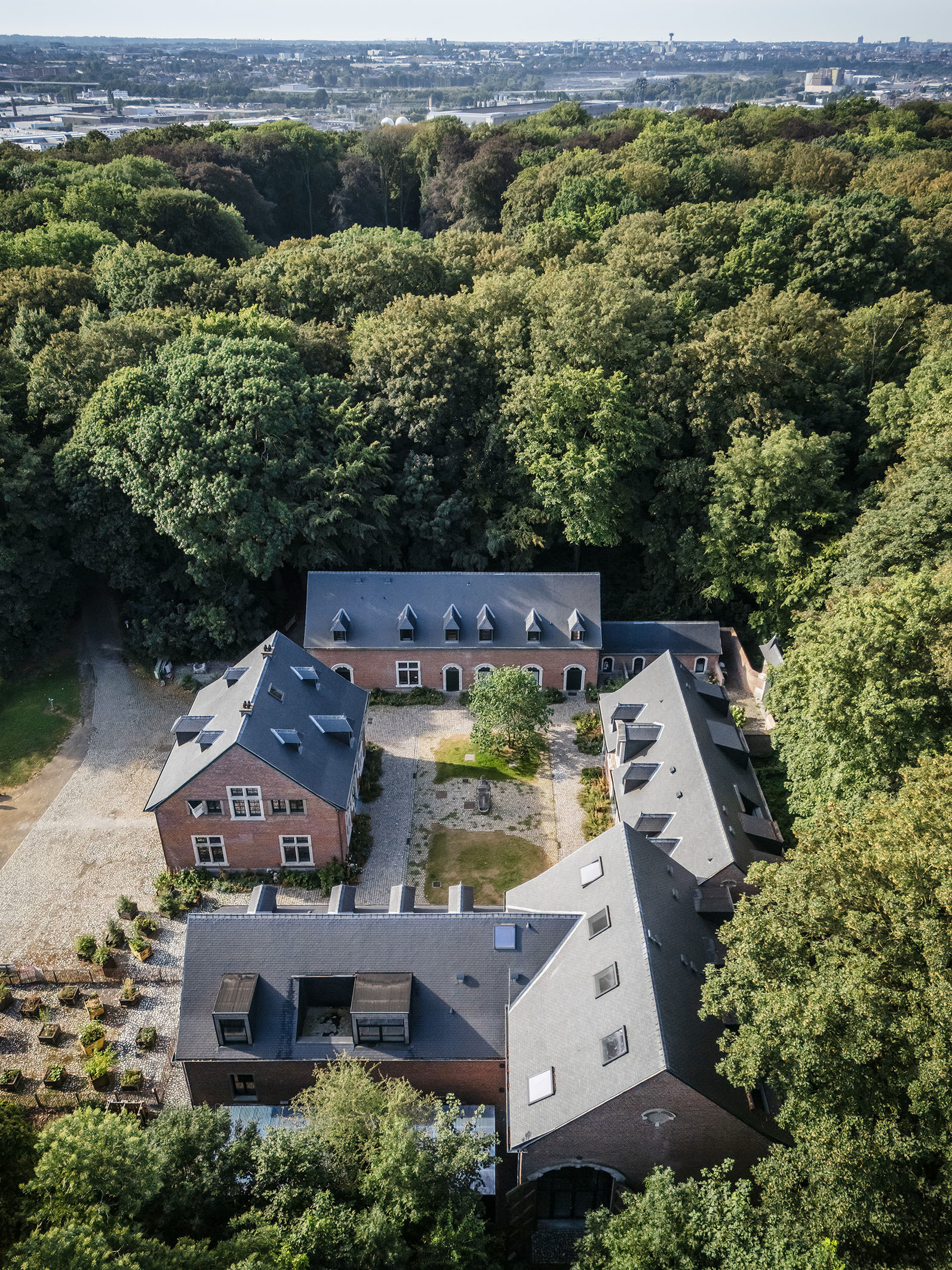 LOW LUCID B architecten Pachthoeve 02