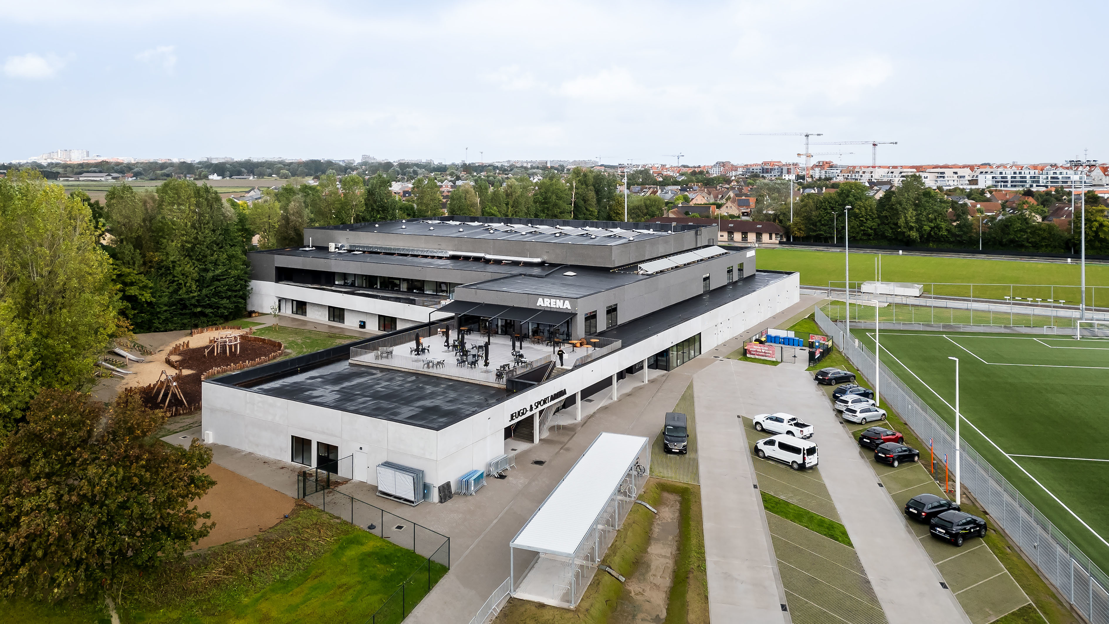 LOW LUCID B architecten Sport Jeugd Nieuwpoort 01