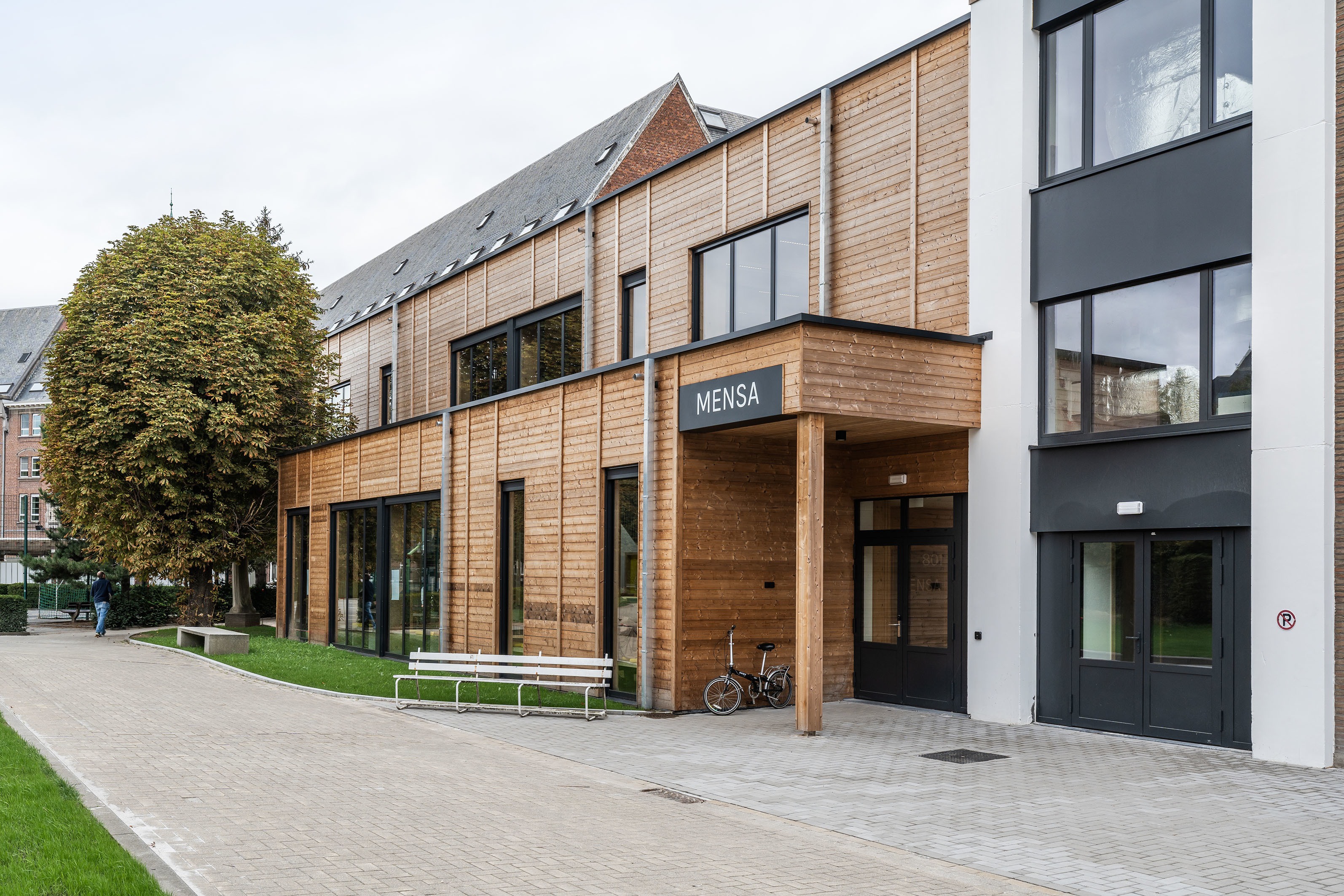 LOW LUCID B architecten St Bavo Gent 01