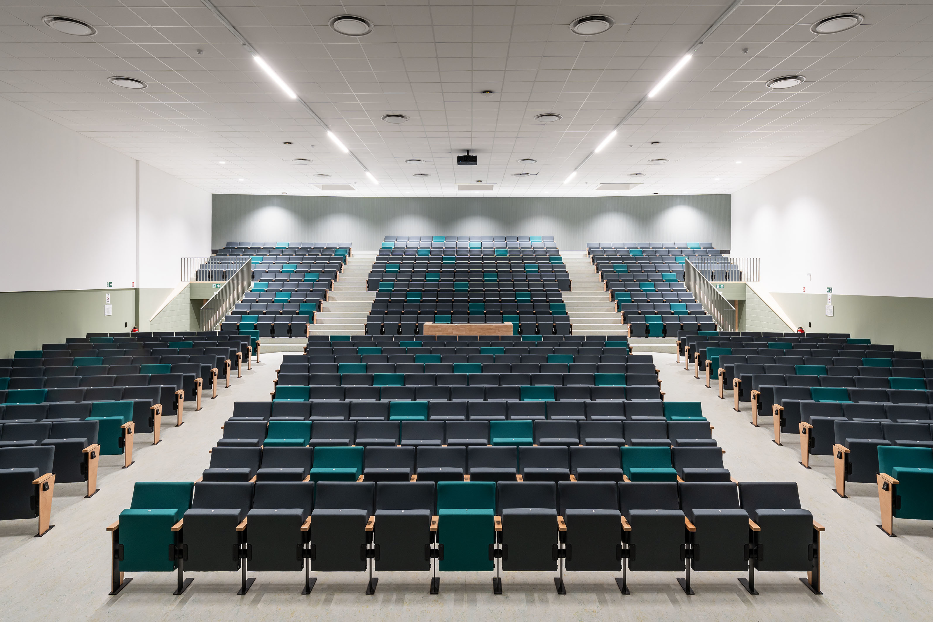 LOW LUCID B architecten St Bavo Gent 25