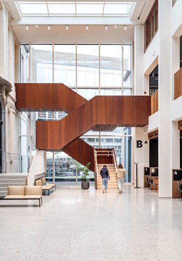 LOW LUCID B architecten Stadhuis Roeselare 12