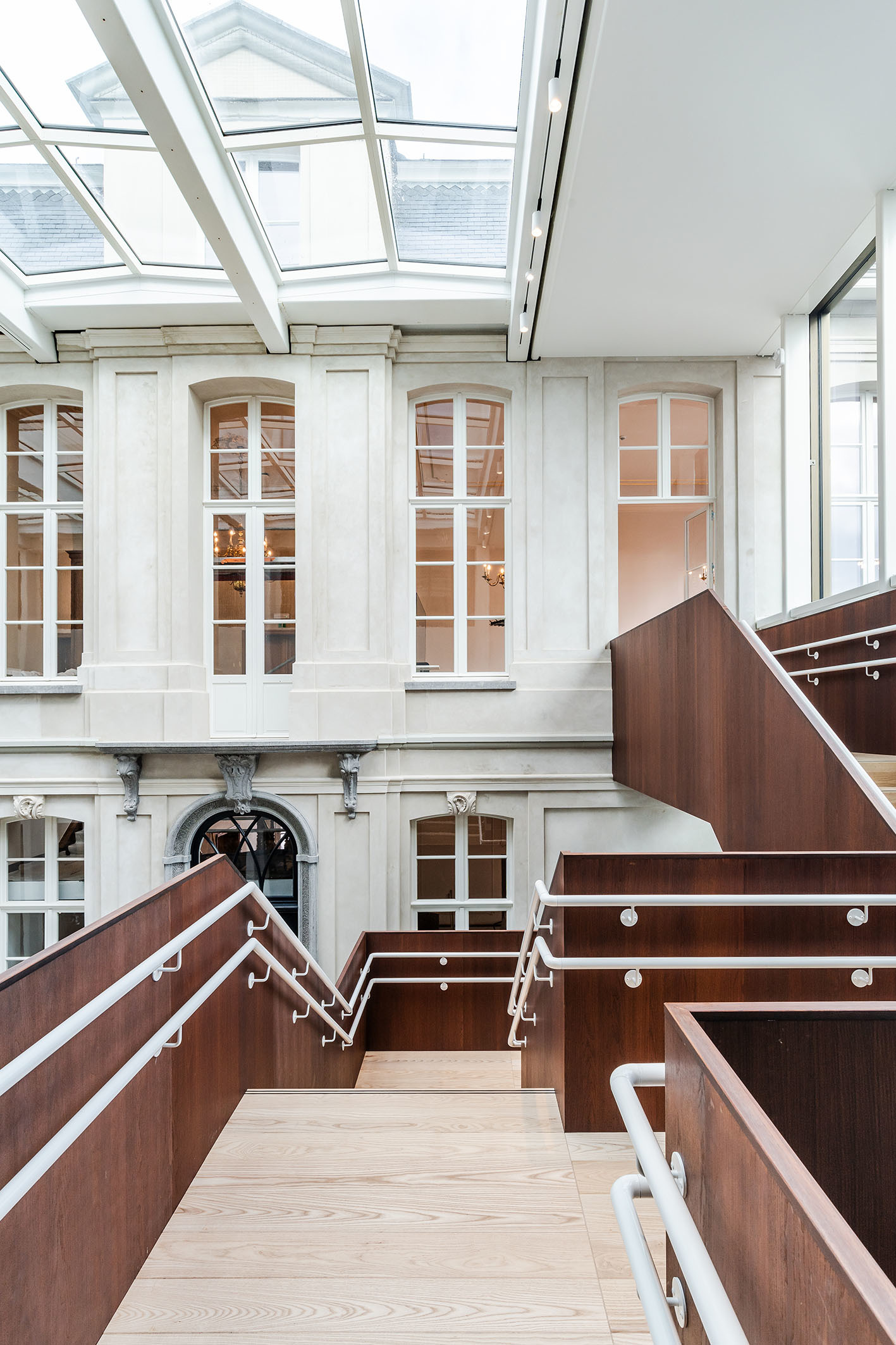 LOW LUCID B architecten Stadhuis Roeselare 15