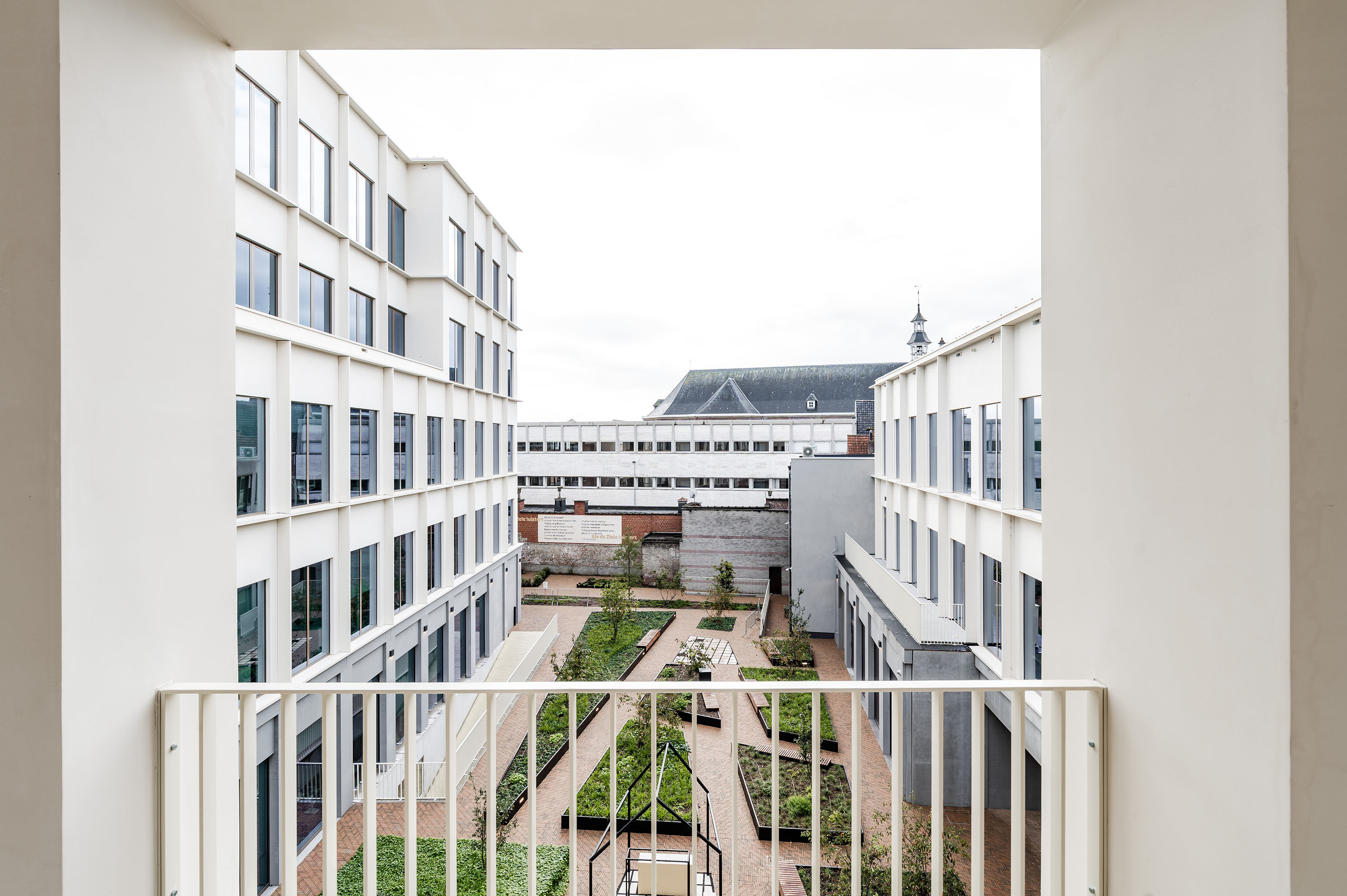 LOW LUCID B architecten Stadhuis Roeselare 42