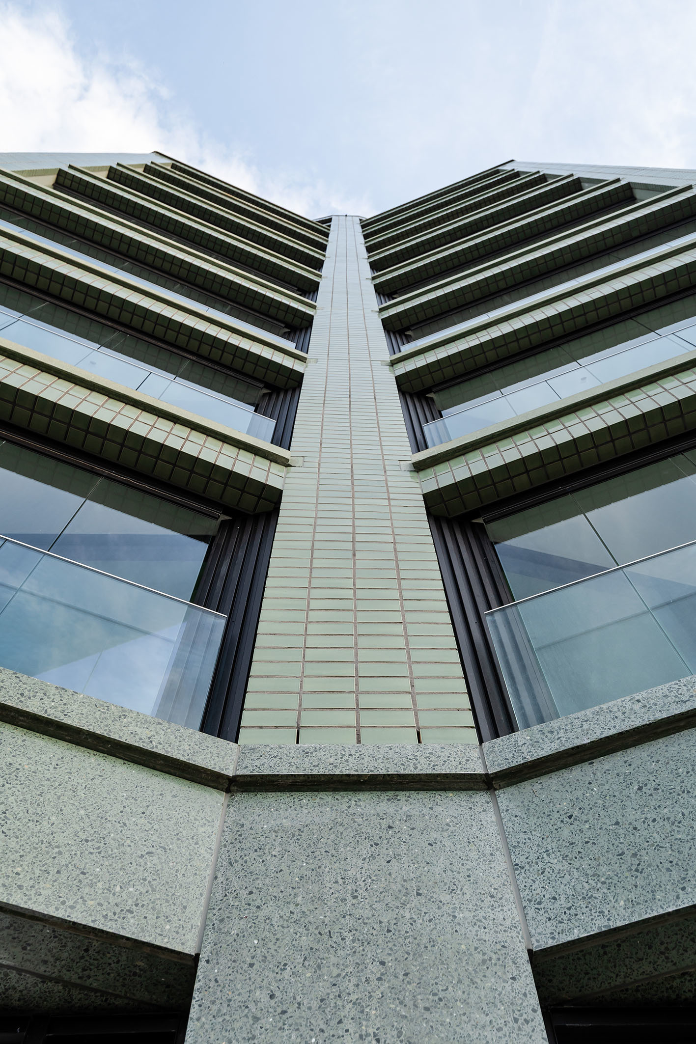 LOW LUCID B architecten Van Meterenkaai 13