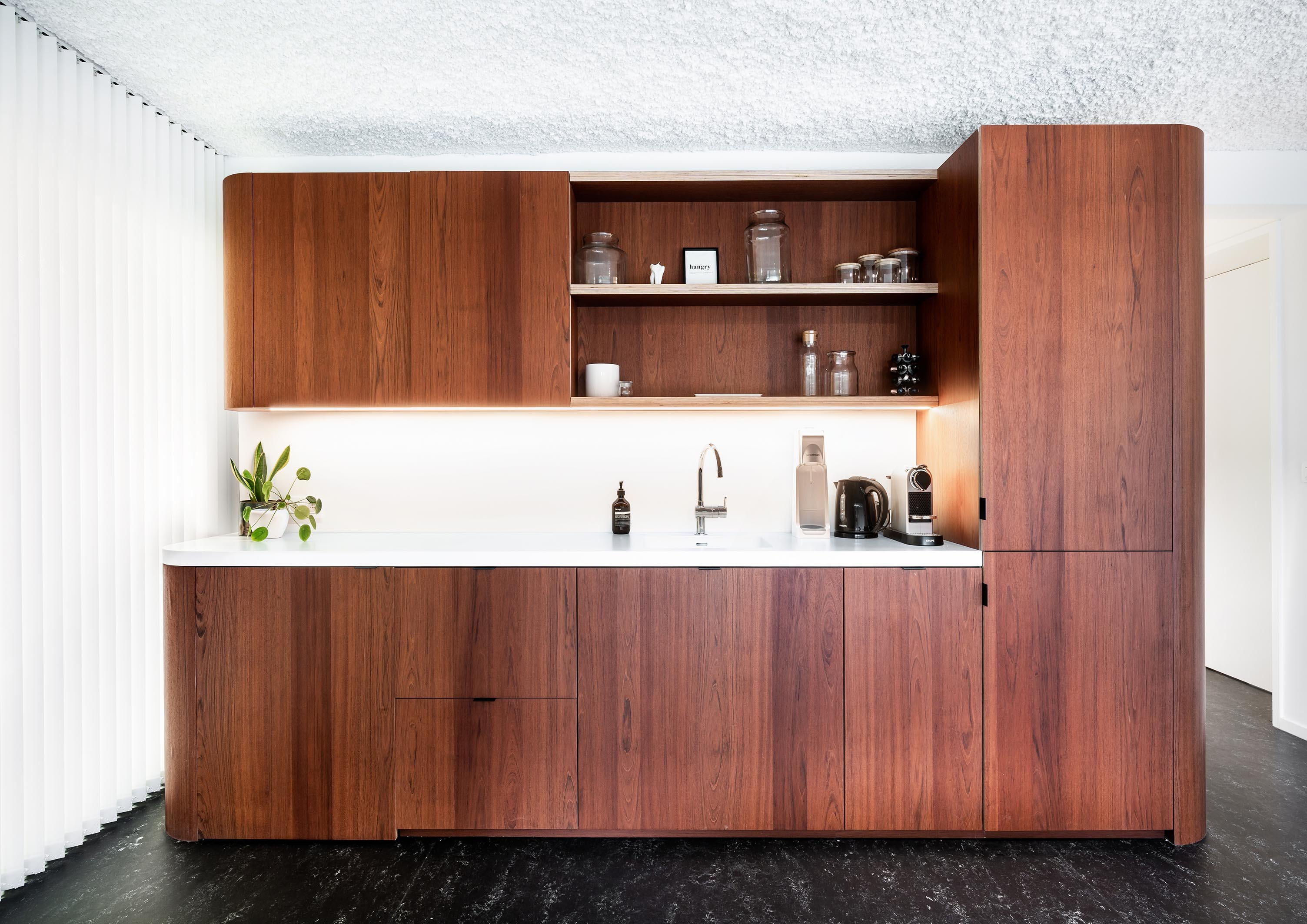 LOW LUCID B bis Dentisterie 05