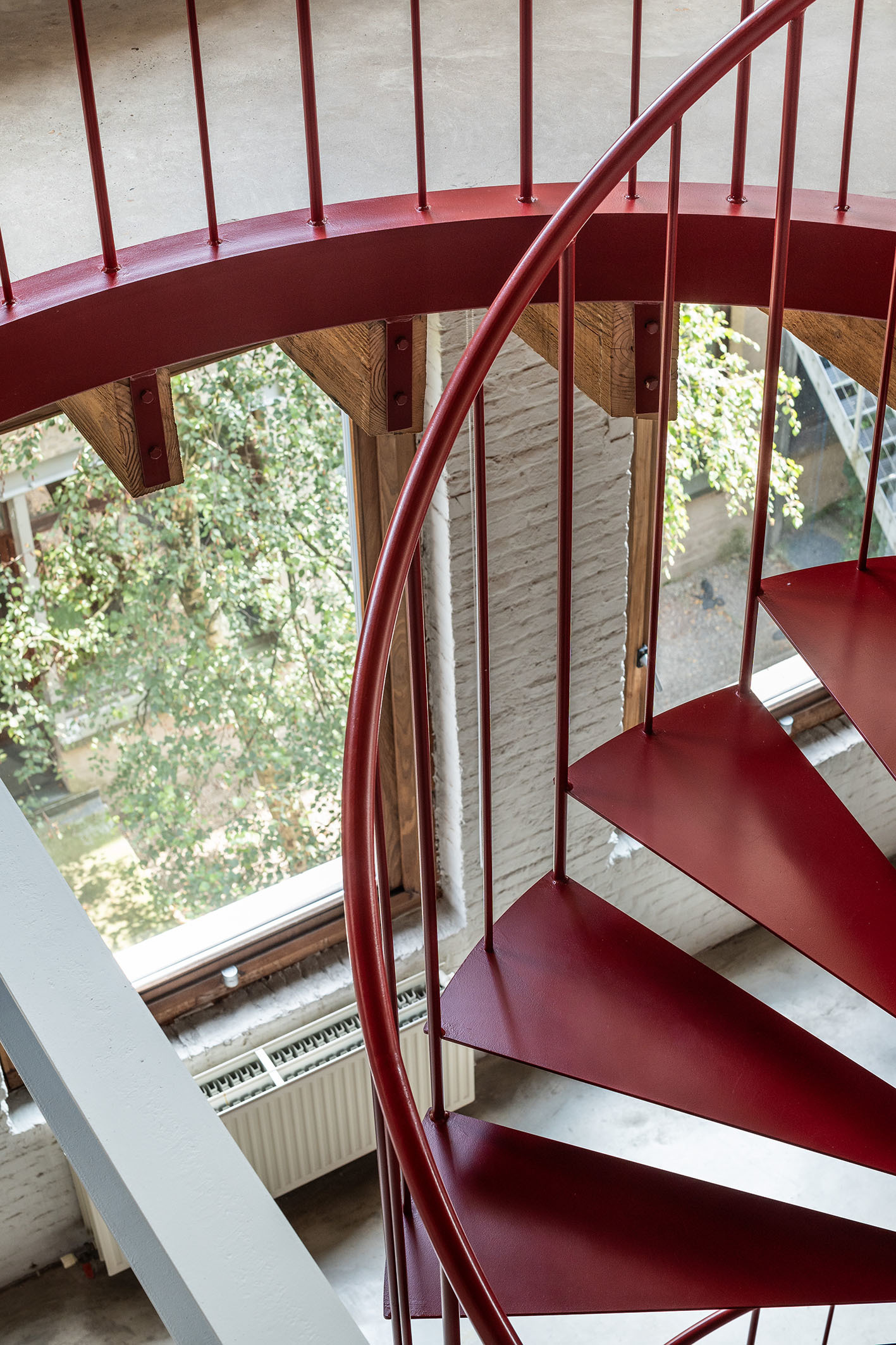 LOW LUCID B bis LOFT extra 11