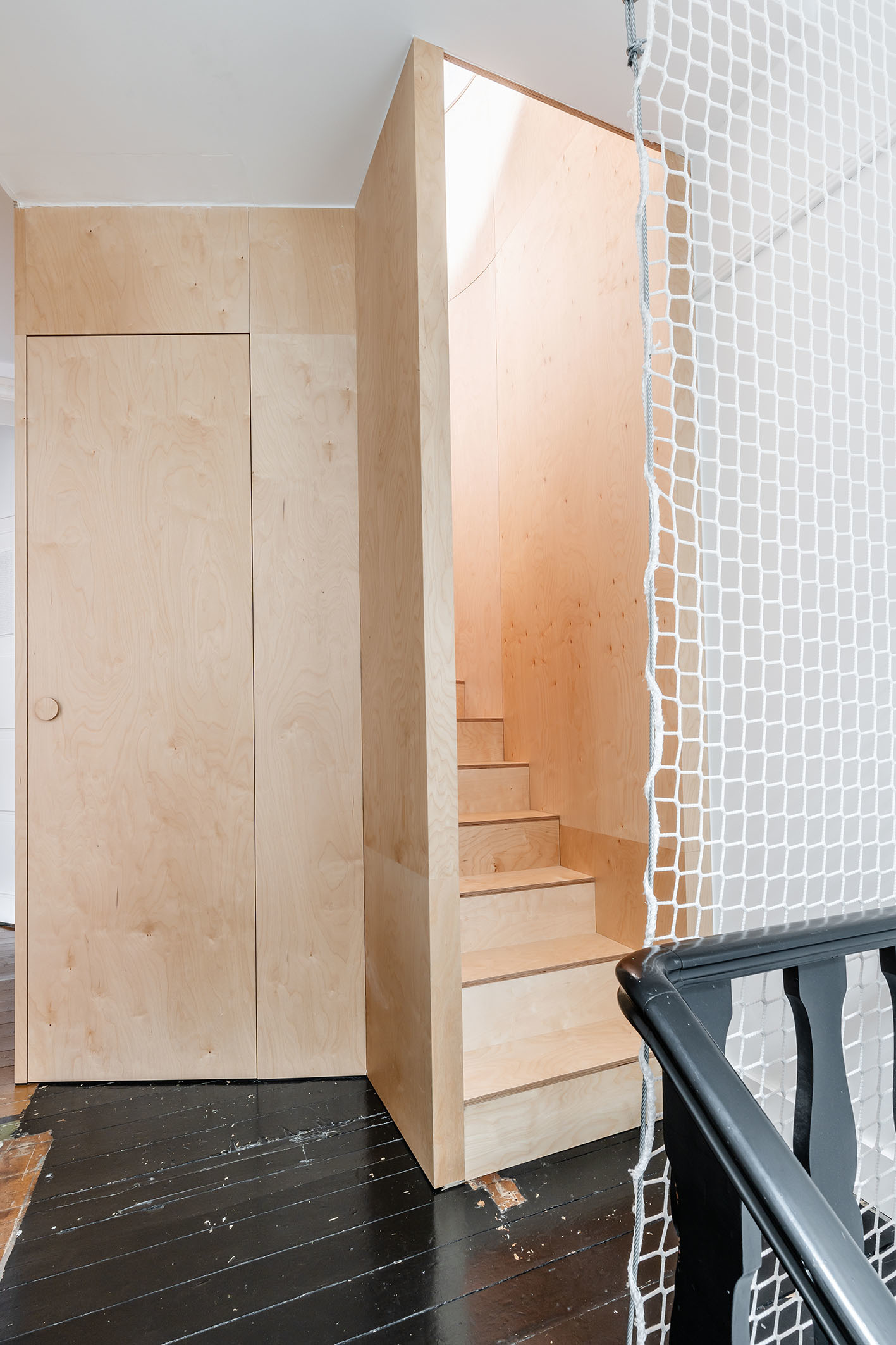 LOW LUCID B bis MB Schaarbeek 08