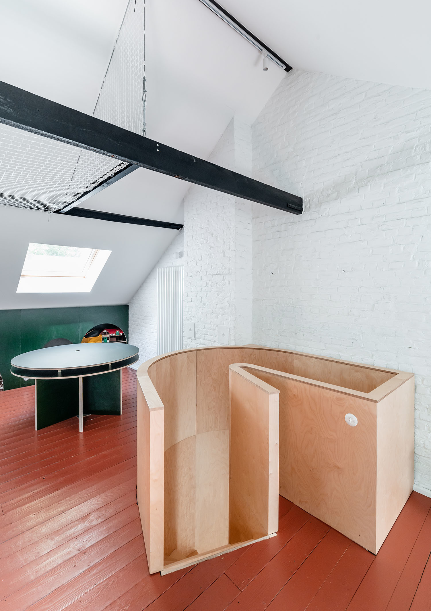 LOW LUCID B bis MB Schaarbeek 15