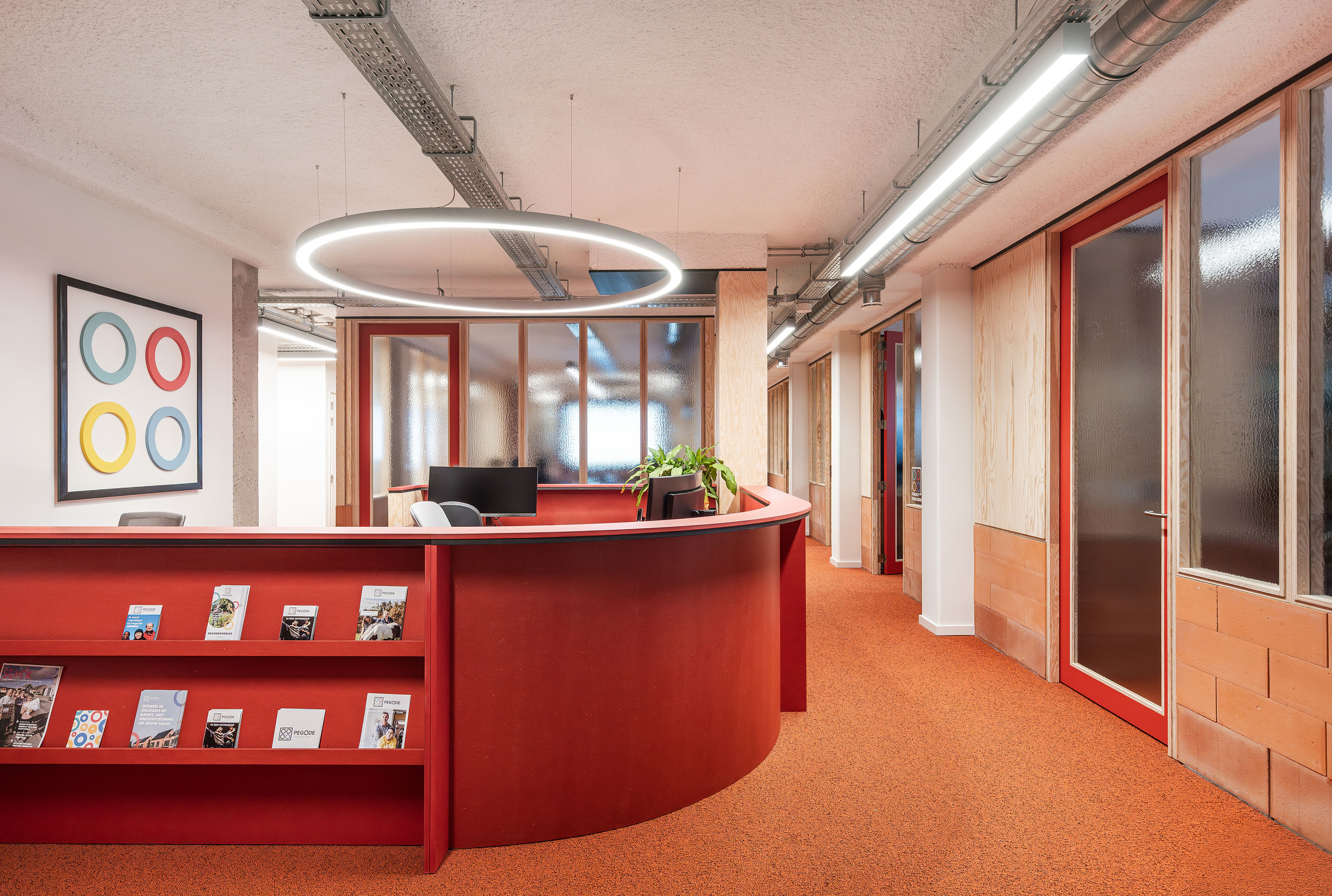 LOW LUCID B bis Pegode 01