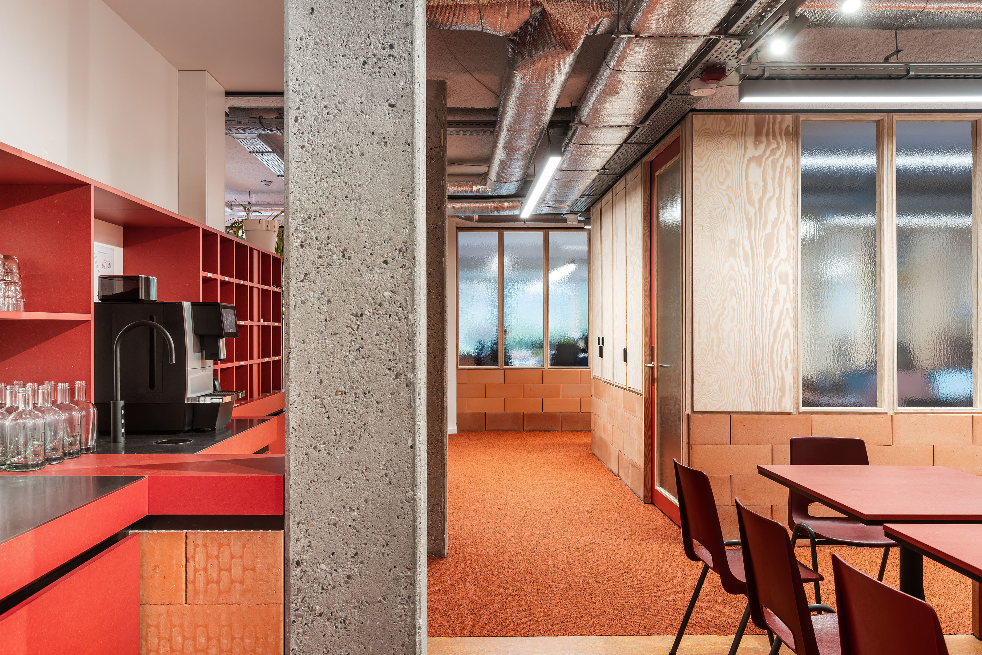 LOW LUCID B bis Pegode 11