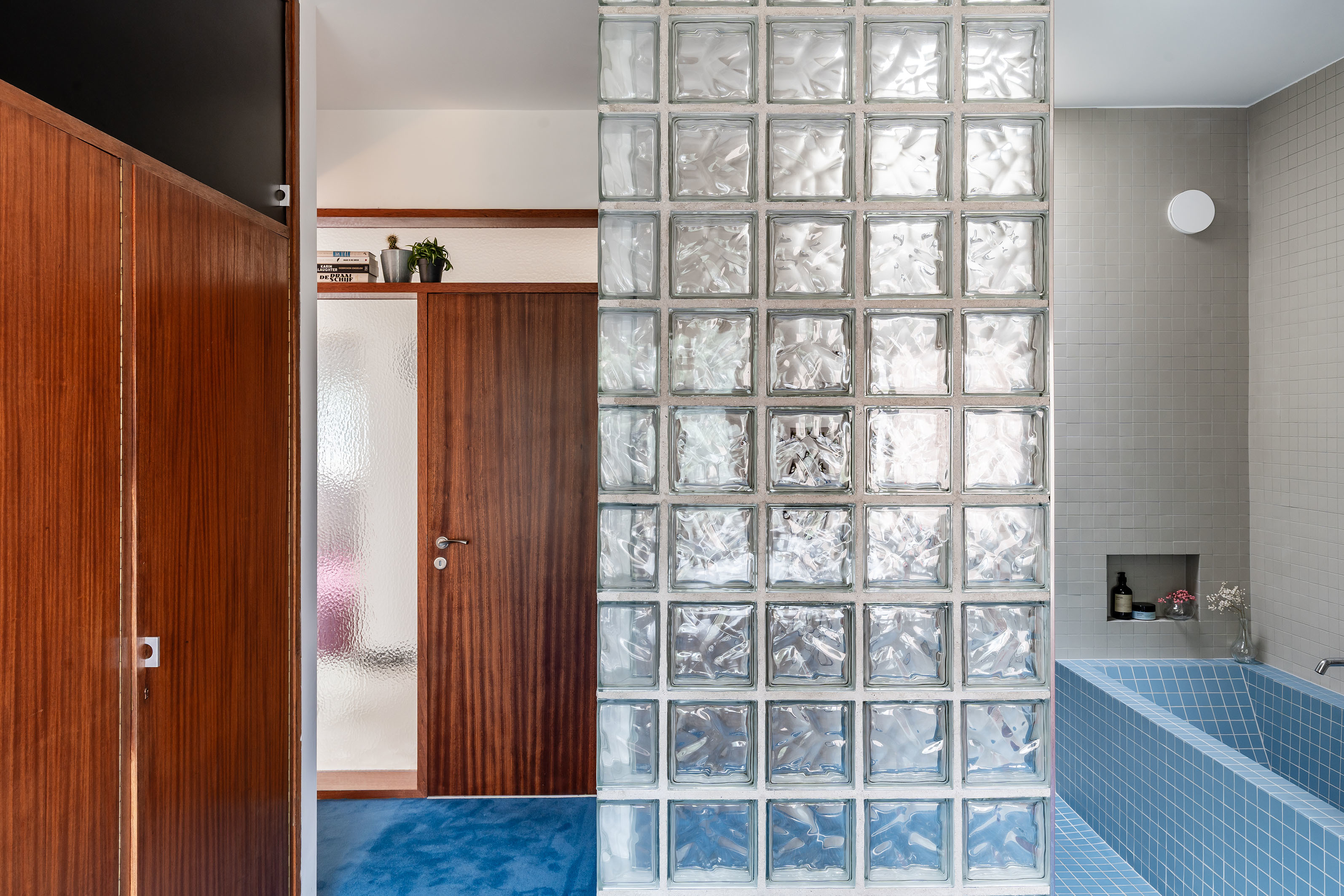 LOW LUCID B bis Roger De Winter 35