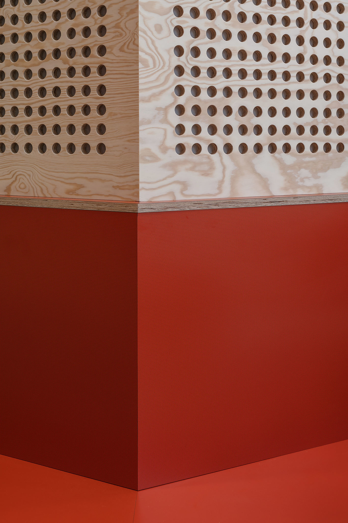 LOW LUCID B bis UA restaurant 27