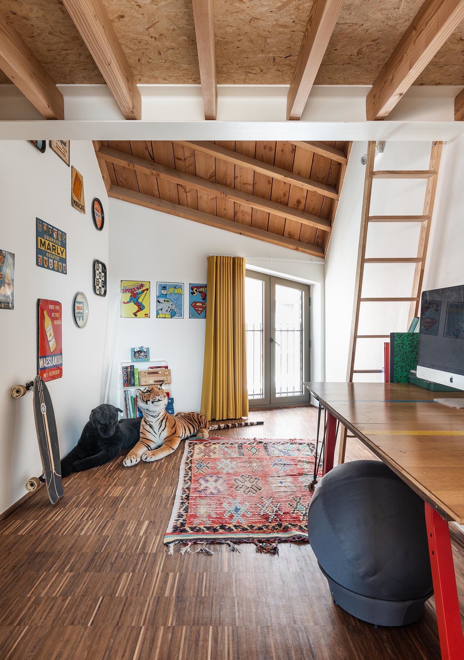 LOW LUCID B bis d Hulst Lier 011