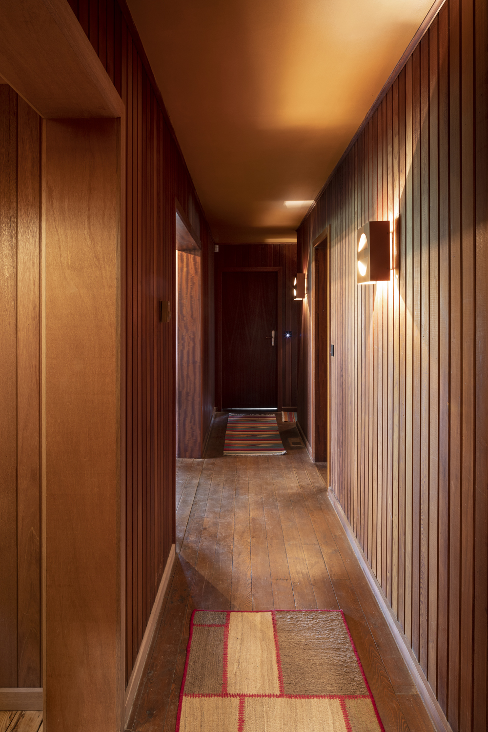 R copyright Ilse Liekens 15