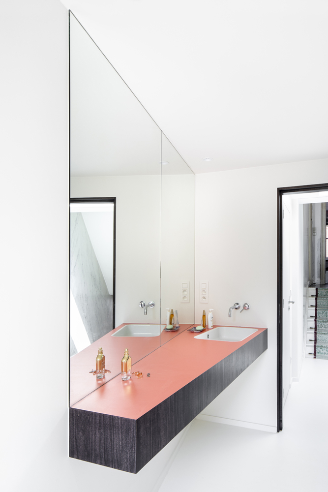 W Copyright Ilse Liekens 08